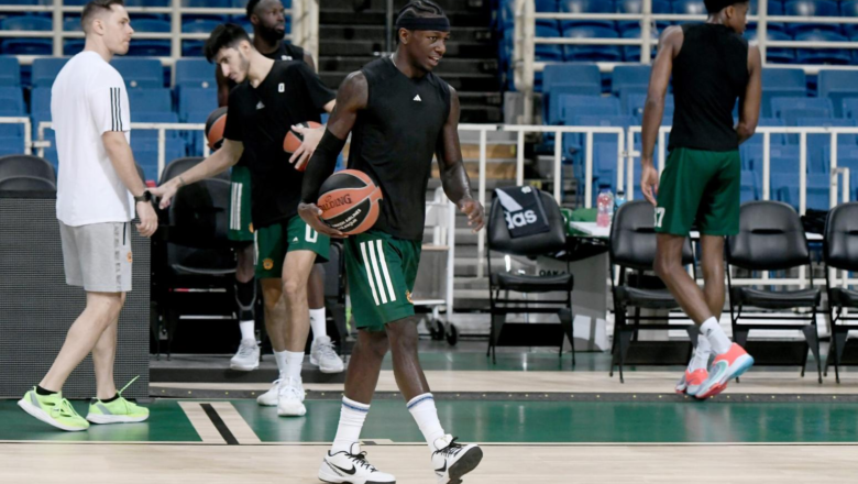 Πετάει με Βιλντόζα και Ναν για το διπλό στο Βερολίνο!