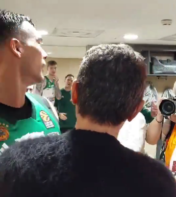 H αγκαλιά του Σλούκα με τον Γιαννακόπουλο και η προτροπή του Λεσόρ! (video)