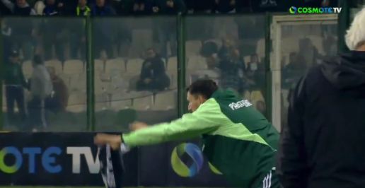To χόρτο μαγικό του Μλαντένοβιτς στο 4-0! (vid)