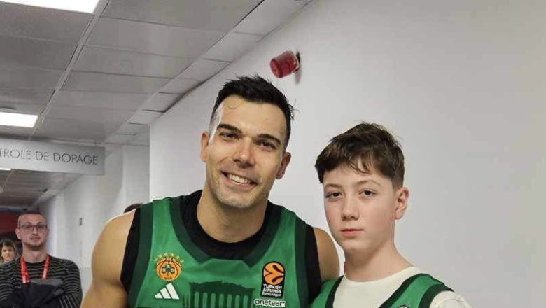 O Σλούκας με τον γιο της Ρούξι!