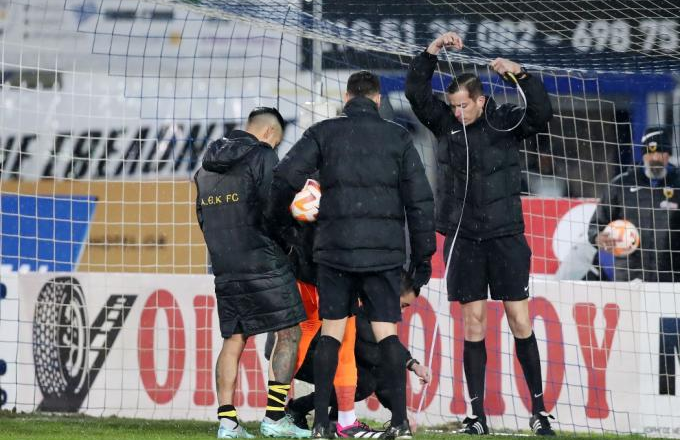 O Λανουά “σκούπισε” τους Μανούχο και Διαμαντόπουλο από τον πίνακα των διαιτητών της Superleague