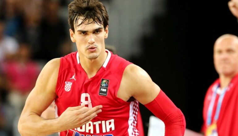 Βετάκης: «Ψάχνεται και για τον Σάριτς ο Παναθηναϊκός»