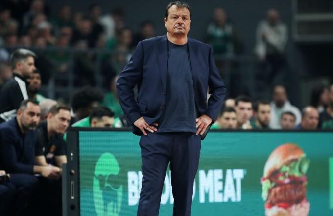 Aταμάν στους παίκτες: “Δεν παίξαμε καλά αλλά βρήκαμε τον τρόπο να νικήσουμε”