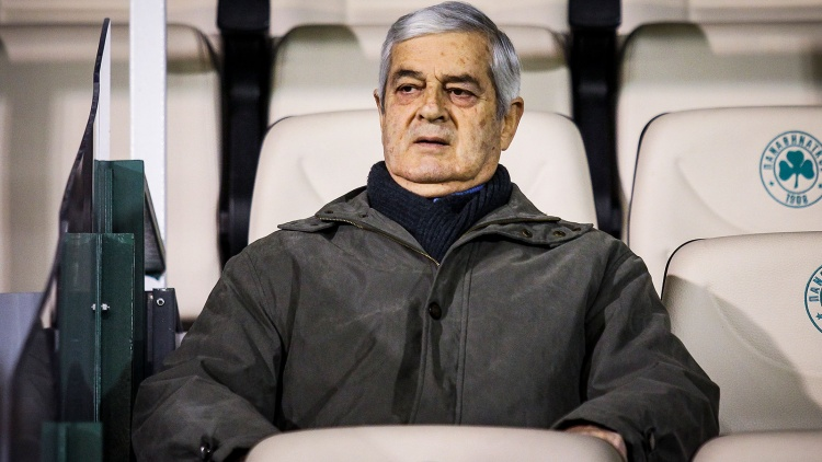 Στο νοσοκομείο σε κρίσιμη κατάσταση ο Τάκης Οικονομόπουλος…