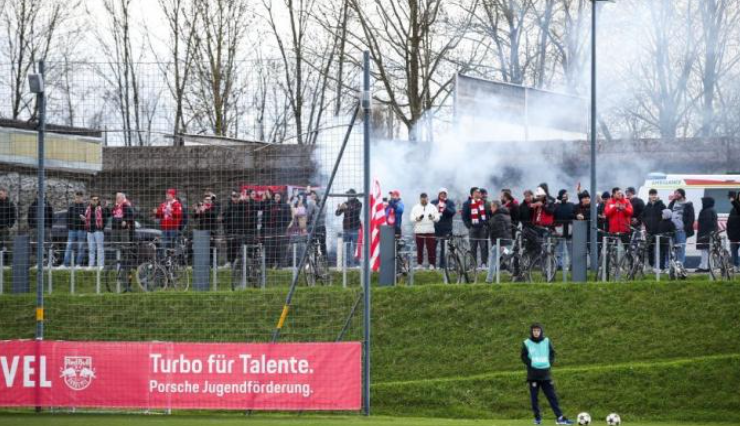 Βλέπουν μπάλα και το μυαλό τους είναι στο μπάσκετ και τον Γιαννακόπουλο!