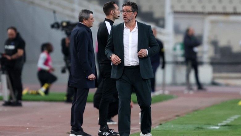 A Bola: “Ο Βιτόρια ήθελε να φύγει λόγω μη ποιοτικού ρόστερ”