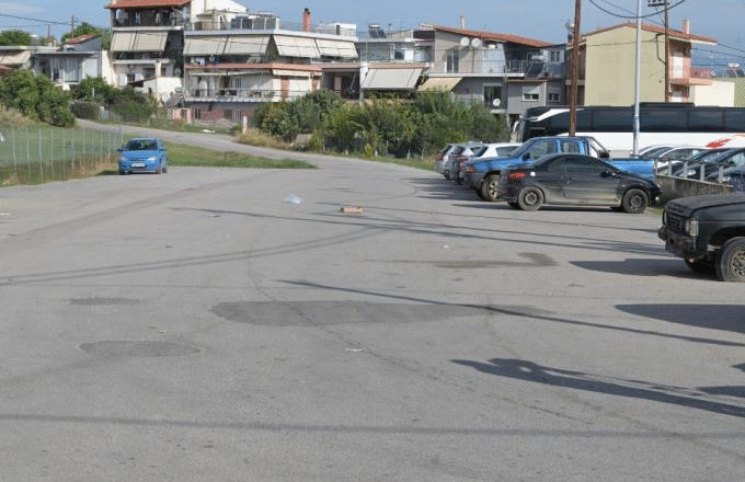 Από μια κοινωνία ζόμπι μόνο βία και θάνατο μπορείς να περιμένεις