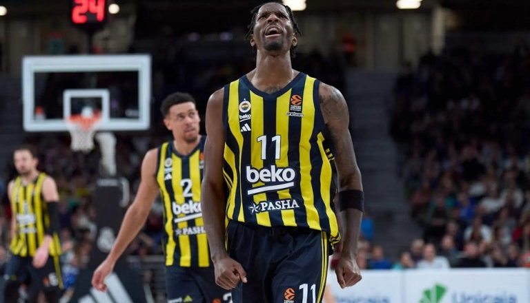 Ο Γιαννακόπουλος ανακοίνωσε τον Χέιζ Ντέιβις!!!