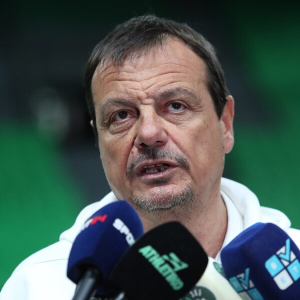 Αταμάν: “Να κερδίσουμε την Εφές και μετά θα δούμε”