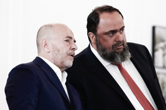 Ε ρε κάτι κωλοτούμπες που γίνονται…